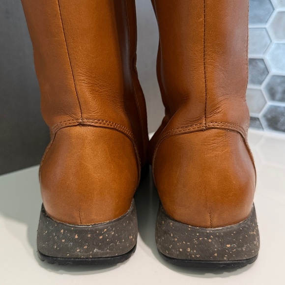 Teva Capistrano Waterproof Leather Mid Calf Boot - Picture 4 of 12